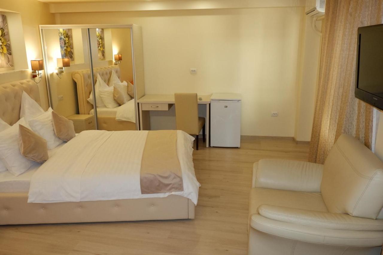 Pension Cuibul Viselor Baile Herculane Exterior photo