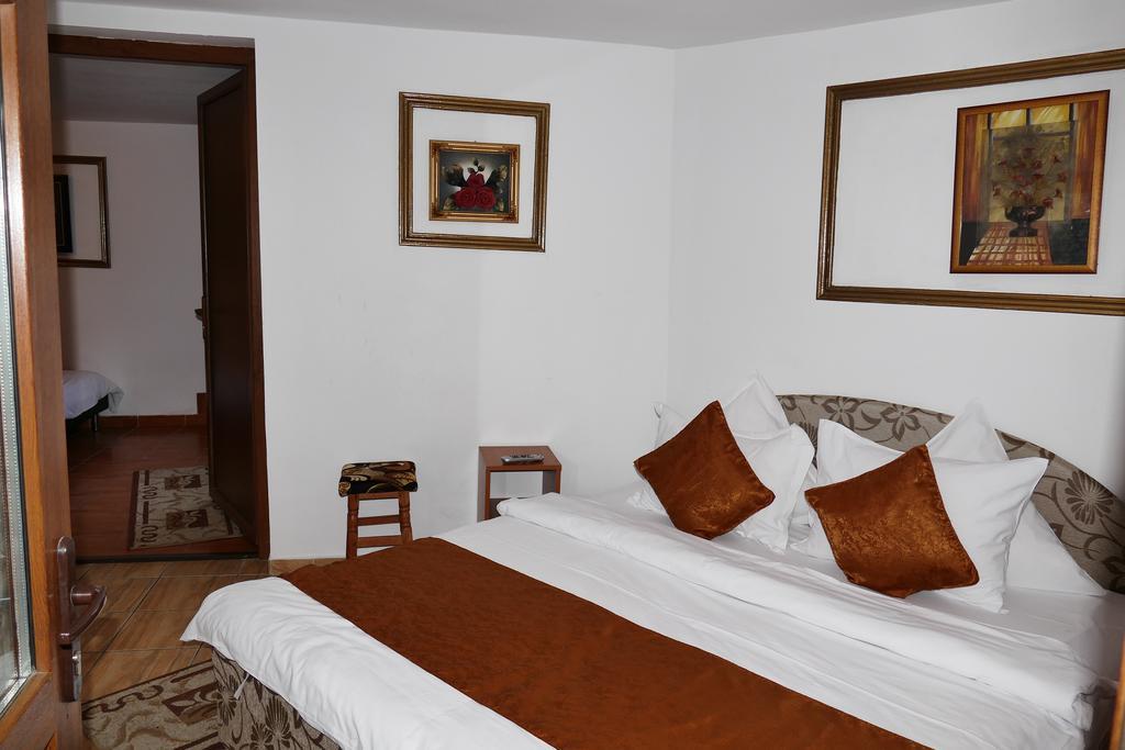 Pension Cuibul Viselor Baile Herculane Exterior photo