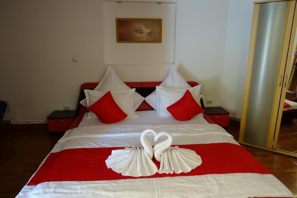 Pension Cuibul Viselor Baile Herculane Exterior photo