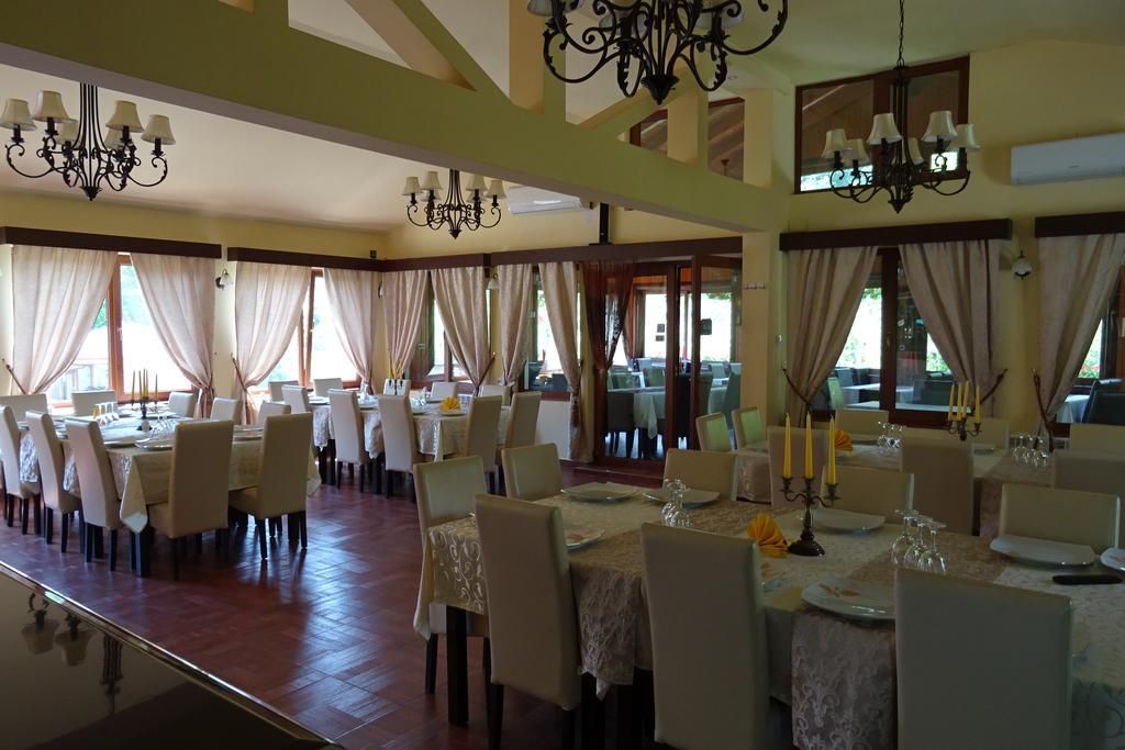 Pension Cuibul Viselor Baile Herculane Exterior photo